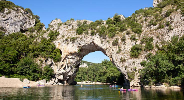 Pont d'Arc &agrave; proximit&eacute; du camping L'Ard&eacute;chois - Vallon-Pont-d'Arc