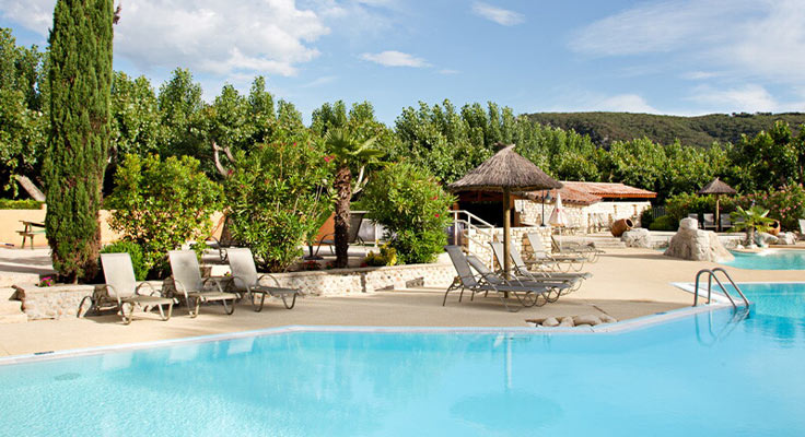 Camping avec piscine chauff&eacute;e en Ard&egrave;che