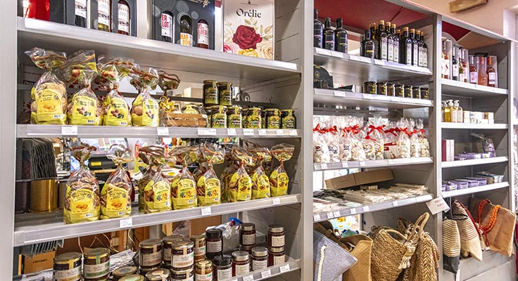 Epicerie sur place au camping L'Ard&eacute;chois - Vallon-Pont-d'Arc